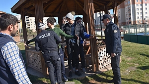 PARKLARDA SAKLANAN KESİCİ ALETLER BULUNDU 