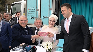 SEVGİLİLER GÜNÜ'NDE DÜNYA EVİNE GİRDİLER 