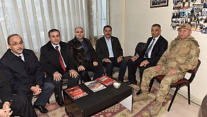 VALİ ÖZKAN KAHRAMANMARAŞ GÜVENLİK KORUCULARI DERNEĞİNİ ZİYARET ETTİ