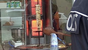 KAHRAMANMARAŞ’TA 22 ÖĞRENCİ DÖNERDEN ZEHİRLENDİ 
