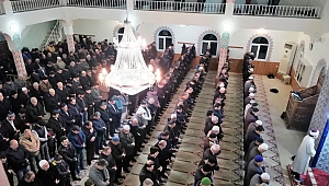 KAHRAMANMARAŞ’TA CAMİLER DOLDU TAŞTI 