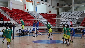 YURTLAR ARASI 33. VOLEYBOL BÖLGE GRUP MÜSABAKALARI TAMAMLANDI 