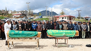 FOSEPTİK ÇUKURUNA DÜŞEN ÇOCUKLAR YAN YANA TOPRAĞA VERİLDİ 