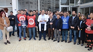 İŞ BIRAKAN HEKİMLER SAĞLIKTA ŞİDDETİ KINADI 