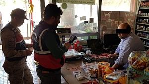 KAÇAK SİGARA SATAN İŞ YERİNE CEZA YAĞDI 