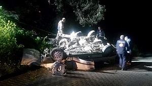 KAHRAMANMARAŞ’TA OTOMOBİL DİREĞE ÇARPTI: 1 ÖLÜ, 3 YARALI 