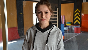 OTİZM EĞİTMENİ PINAR BOZ: 