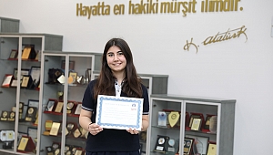SANKO OKULLARI ÖĞRENCİSİ AZRA AKKUŞ’A BÜYÜK ÖDÜL