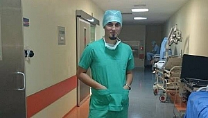 TAKLA ATAN OTOMOBİLDEKİ GENÇ DOKTOR HAYATINI KAYBETTİ 