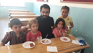 BİR GÜLÜCÜK BİR GELECEK