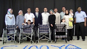  MAVİ KAPAKLARLA ŞEHİTLER ADINA BAĞIŞ YAPTILAR
