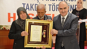 ŞEHİT AİLELERİ VE GAZİLERE DEVLET ÖVÜNÇ MADALYASI VERİLDİ 
