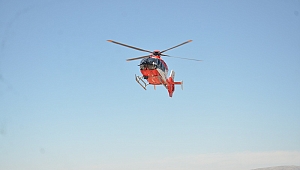 DAĞLIK ARAZİDE DÜŞEN ÖĞRETMEN, AMBULANS HELİKOPTERLE KURTARILDI 