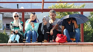 KAHRAMANMARAŞ'TA SICAKLAR BUNALTTI 