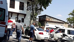 KAHRAMANMARAŞ'TA ZİNCİRLEME KAZA: 13 YARALI 