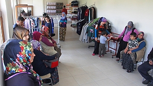 SOSYAL MARKET İHTİYAÇ SAHİBİ VATANDAŞA CANSUYU OLDU