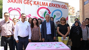 İL SAĞLIK MÜDÜRÜ ALİ NURİ ÖKSÜZ, KANSER TARAMALARIN ÜCRETSİZ YAPILDIĞINI SÖYLEDİ 