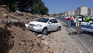 KAHRAMANMARAŞ'TA TRAFİK KAZASI: 2 YARALI 