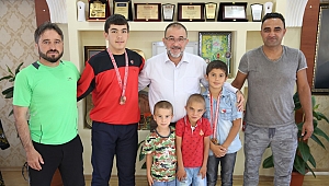 MİNİK GÜREŞÇİLERİMİZDEN AFŞİN'E BİRİNCİLİK…
