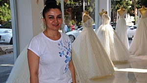 ÖZEL ÜRETİM GELİNLİKLERİN FİYATI 50 BİN LİRAYA KADAR ÇIKIYOR 