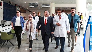 SAĞLIK BAKANI KOCA'DAN YAZAR NURİ PAKDİL'E ZİYARET