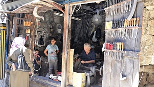 BIÇAKLAR KURBAN BAYRAMI İÇİN BİLENİYOR