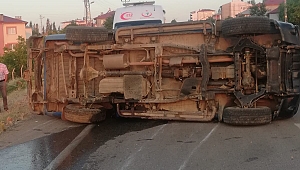 KAHRAMANMARAŞ'TA ASKERİ ARAÇ DEVRİLDİ: 2 YARALI 