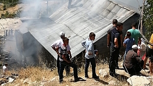 OT YANGINI EVİ YAKTI 