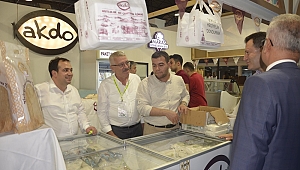 AKDO DONDURMA İZMİR FUAR’ININ GÖZDESİ OLDU