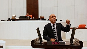 CHP’Lİ ÖZTUNÇ: “VATANDAŞLARIMIZ ÇAMUR İÇİNDE KALACAK, BU YOLLARI YAPIN”!