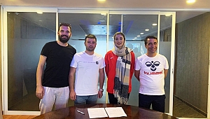 İRANLI MİLLİ VOLEYBOLCU, ELBİSTANSPOR İLE SÖZLEŞME İMZALADI!