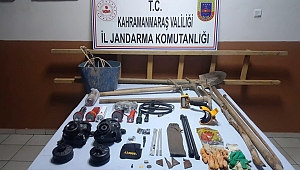 KAHRAMANMARAŞ'TA DEFİNE ARAYAN 5 KİŞİ YAKALANDI!