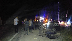 KAHRAMANMARAŞ'TA KAMYONETLE OTOMOBİL ÇARPIŞTI: 4 YARALI