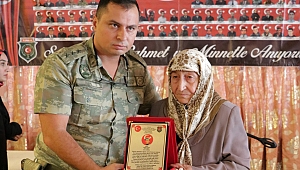 ŞEHİT YAKINLARINA PLAKET!