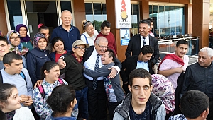 BAŞKAN MAHÇİÇEK’TEN, ÖZEL EĞİTİM ÖĞRENCİLERİNE KAHVALTI