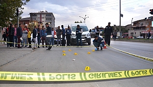 DURAKTA OTOBÜS BEKLERKEN UĞRADIĞI SİLAHLI SALDIRIDA ÖLDÜ!