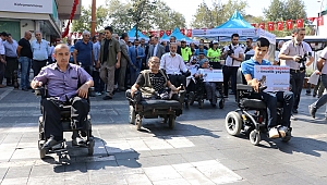 KAHRAMANMARAŞ'TA ‘YAYA GÜVENLİĞİNİN NÖBETÇİSİYİZ’ UYGULAMASI