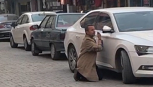 Dikiz Aynasında Sakal Tıraşı Oldu