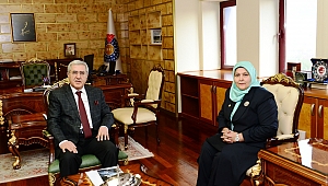 Rektör Can, Milletvekili Öçal'ı Rektörlük Makamında Ağırladı