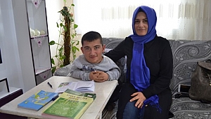  Cam Kemik Hastası Selahattin'in Hayali Doktor Olmak
