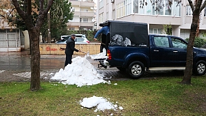 Çocuklar Oynasın Diye Dağdan Kar Getirdi
