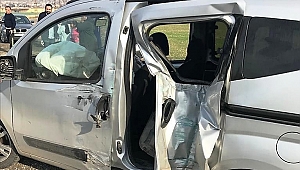 Kahramanmaraş’ta Hafif Ticari Araç Bariyerlere Çarptı: 1 Ölü