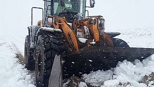 Kahramanmaraş'ta Kar Mesaisi Başladı