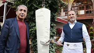 Tarihi Konakta Dondurma Şov