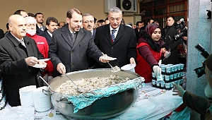 Bakan Albayrak Etli Pilav Dağıttı