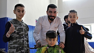 Gönüllü 25 Kuaförden Depremzede Çocuklara Anlamlı Jest