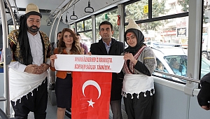 Halk Otobüsünde Yolculara 