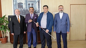 20 Görme Engelliye Beyaz Baston