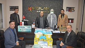 Elbistanlı Esnaf, Deposundaki 10 Bin Maskeyi Devlete Hibe Etti