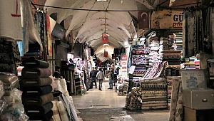 Kapalı Çarşıda Korona Sessizliği